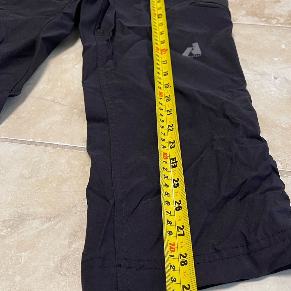 Eddie Bauer Capri Women's 4 Black Cropped Pants First Ascent Nylon Cargo Pocket - Picture 4 of 15